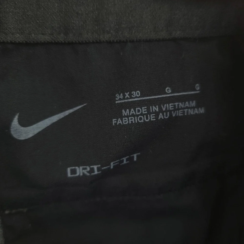 Nike Dri-FIT Pants‎ Mens 34x30 Green Stretch Golf Khakis Performance Casual